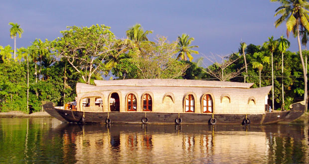 saiindiatravel-Alleppy-houseboat-