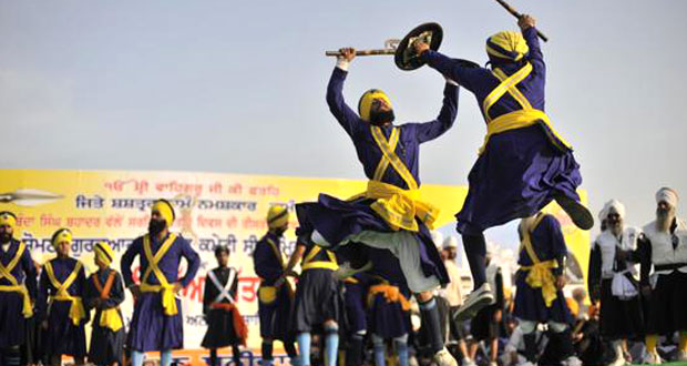 Holi and Hola Mohalla Photo Tour