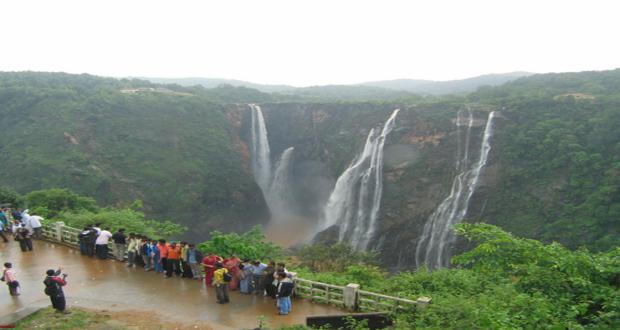 pachmarhi-Water fall